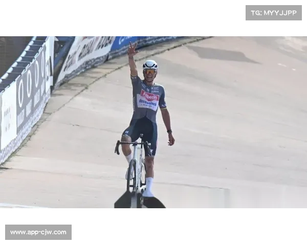 维斯塔潘卡塔尔站夺冠搅乱争冠局面，积分差距缩小至12分